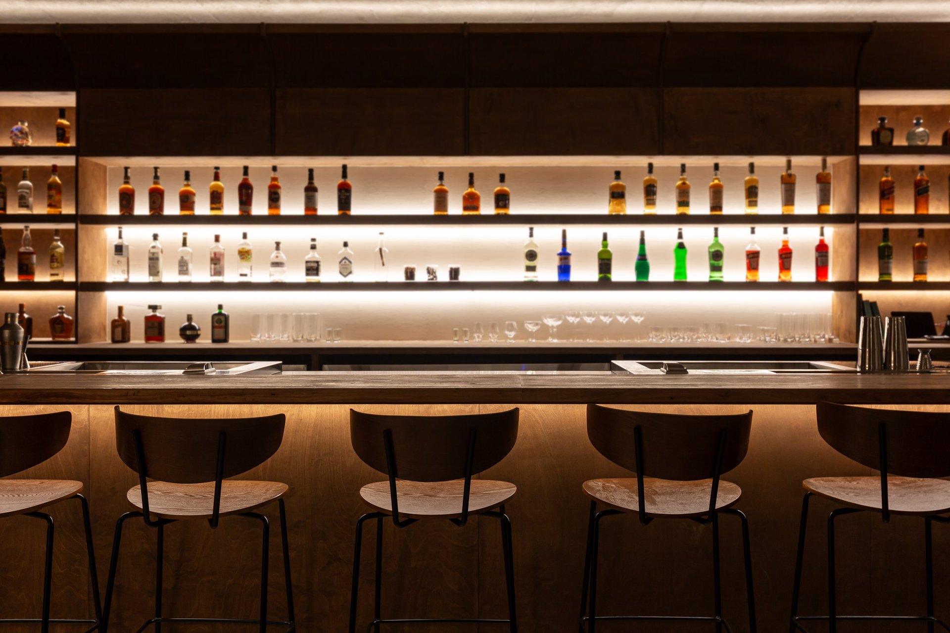 Rosa Canalla luxury bar interior
